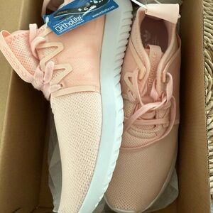 RARE Adidas Women's Pink Running Shoes